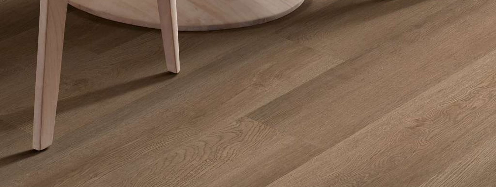 Vinyl Flooring vs. Hardwood Comparing Cost, Durability, and Maintenance
